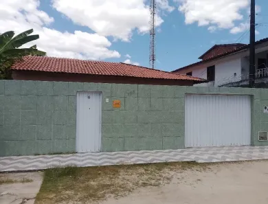 Casa com 3 Quartos à venda, 180m² no Barroso, Fortaleza
