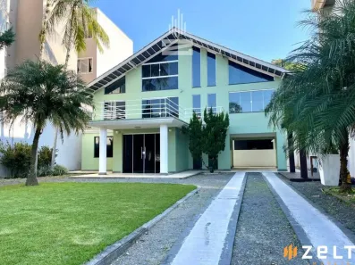 Casa com 3 Quartos à venda, 235m² no Velha, Blumenau