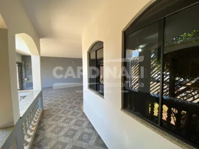 Casa com 3 Quartos para alugar, 198m² no Jardim das Torres, São Carlos