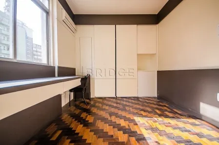 Apartamento com 1 Quarto para venda ou aluguel, 18m² no Centro Histórico, Porto Alegre