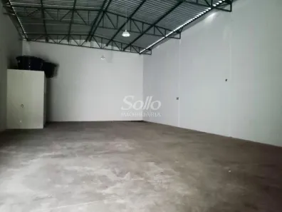 Sala Comercial para alugar, 200m² no Santa Rosa, Uberlândia