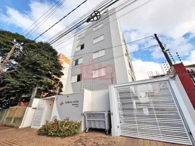 Apartamento com 2 Quartos para alugar, 61m² no Zona 07, Maringá