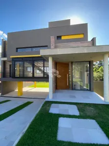 Casa de Condomínio com 4 Quartos à venda, 279m² no Vila Nova, Porto Alegre