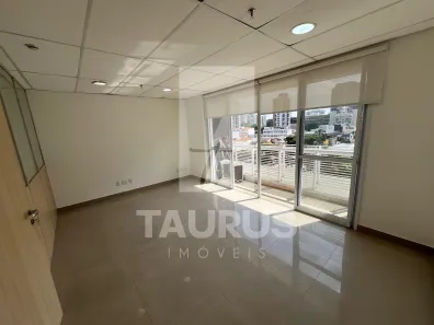Sala Comercial para alugar, 47m² no Indianópolis, São Paulo