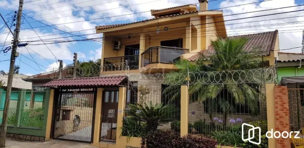 Casa com 4 Quartos à venda, 259m² no Jardim Itu, Porto Alegre