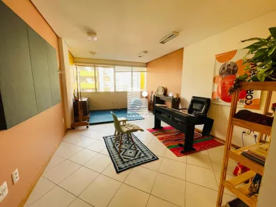 Sala Comercial à venda, 28m² no Trindade, Florianópolis