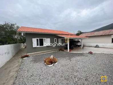 Casa com 3 Quartos à venda, 150m² no São João do Rio Vermelho, Florianópolis