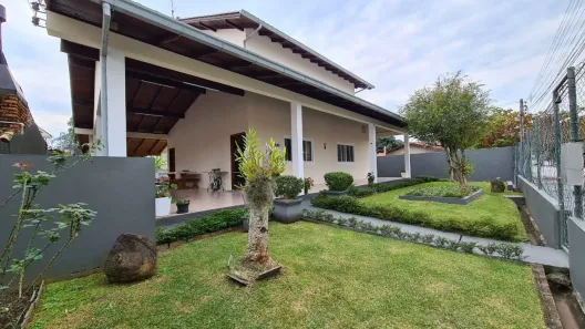 Casa com 3 Quartos à venda, 250m² no Ponta das Canas, Florianópolis