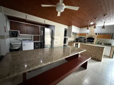 Apartamento com 3 Quartos à venda, 100m² no Praia da Baleia, Serra