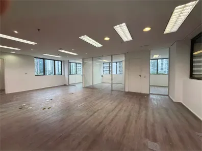 Sala Comercial à venda, 150m² no Cidade Monções, São Paulo