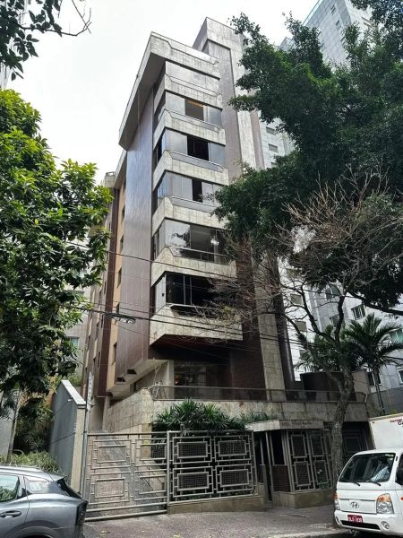 Apartamento com 3 quartos — Barro Preto, Belo Horizonte