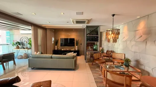 Apartamento com 3 Quartos para alugar, 165m² no Centro, Londrina