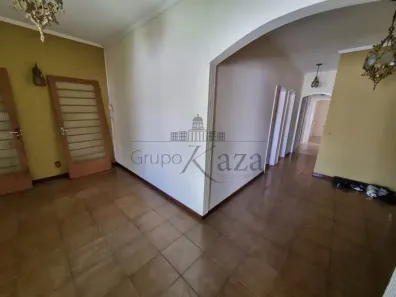 Casa com 5 Quartos à venda, 250m² no Jardim Satélite, São José dos Campos
