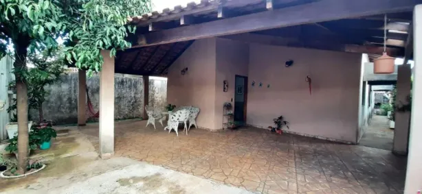 Casa com 6 Quartos à venda, 241m² no Amambaí, Campo Grande