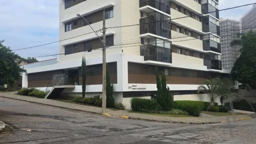 Apartamento com 3 Quartos para alugar, 135m² no Vila Independência, Sorocaba