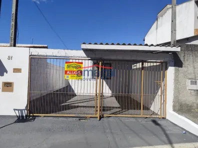 Casa com 1 Quarto para alugar, 56m² no Jardim Santa Marina, Jacareí