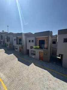 Casa de Condomínio com 2 Quartos à venda, 78m² no Jardim Santo Antônio, Atibaia