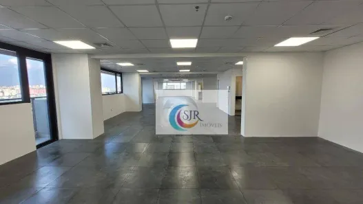 Sala Comercial para alugar, 813m² no Parque Industrial Tomas Edson, São Paulo