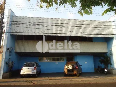 Ponto Comercial para alugar, 563m² no Nossa Senhora Aparecida, Uberlândia