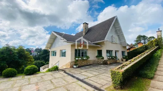 Casa com 6 Quartos à venda, 700m² no Alto do Capivari, Campos do Jordão