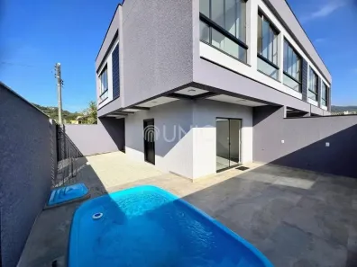 Sobrado com 3 Quartos à venda, 130m² no Santa Regina, Camboriú
