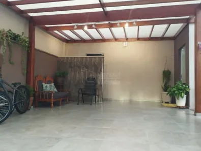 Casa de Condomínio com 3 Quartos à venda, 85m² no Jardim Marialice, Araraquara