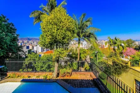Casa com 3 Quartos à venda, 369m² no Rio Branco, Porto Alegre