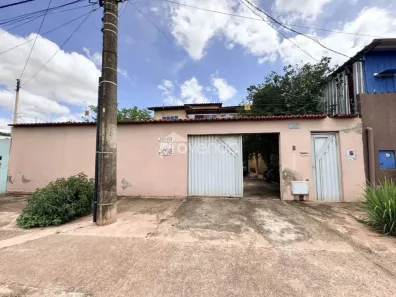 Casa com 5 Quartos à venda, 265m² no Parque Trindade II, Aparecida de Goiânia