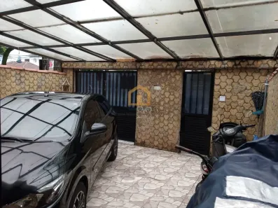 Casa com 4 Quartos à venda, 250m² no Embaré, Santos