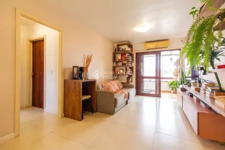 Apartamento com 2 Quartos à venda, 80m² no Partenon, Porto Alegre