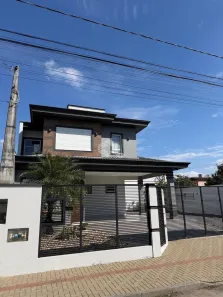 Casa com 3 Quartos à venda, 145m² no Comasa, Joinville