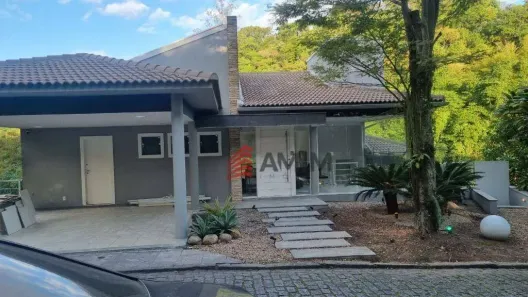 Casa de Condomínio com 4 Quartos à venda, 600m² no Maceió, Niterói