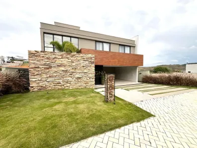 Casa de Condomínio com 4 Quartos para alugar, 380m² no São Pedro, Juiz de Fora