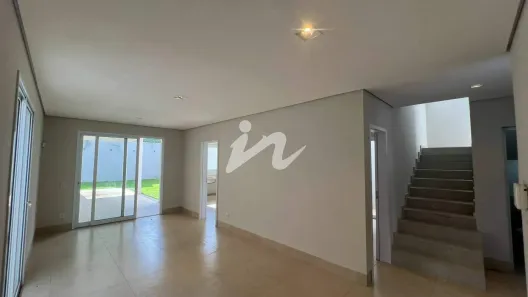 Sobrado com 3 Quartos à venda, 250m² no Vigilato Pereira, Uberlândia