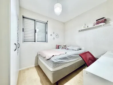 Apartamento com 3 Quartos à venda, 80m² no Jardim do Lago, Londrina
