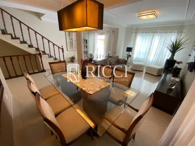 Casa com 5 Quartos à venda, 330m² no Embaré, Santos