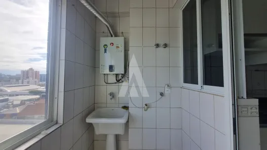 Apartamento com 3 Quartos para alugar, 139m² no América, Joinville