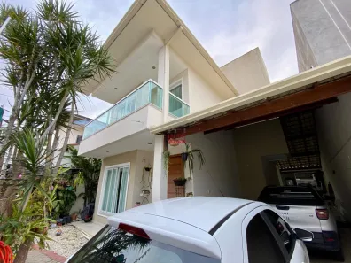 Casa com 4 Quartos à venda, 200m² no Civit II, Serra