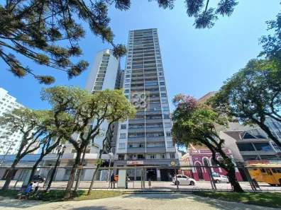 Apartamento com 3 Quartos para alugar, 70m² no Centro, Curitiba