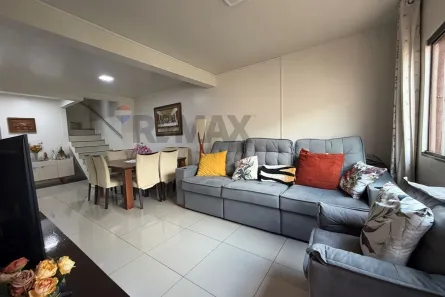 Casa com 3 Quartos à venda, 344m² no Universitário, Cascavel
