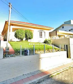 Casa com 4 Quartos à venda, 141m² no Areias, São José