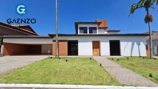 Casa com 5 Quartos para venda ou aluguel, 850m² no Alphaville, Santana de Parnaíba
