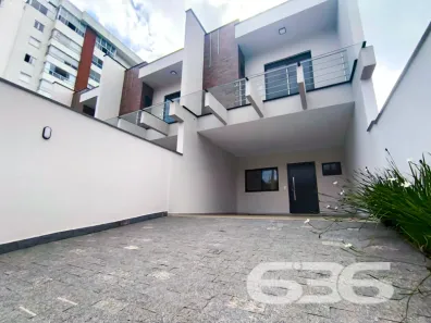 Sobrado com 3 Quartos à venda, 133m² no Costa e Silva, Joinville