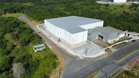 Galpão/Depósito/Armazém para alugar, 3100m² no Civit II, Serra