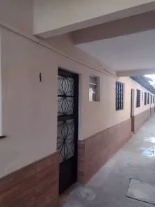Casa com 1 Quarto para alugar, 50m² no Vila São Luís, Duque de Caxias