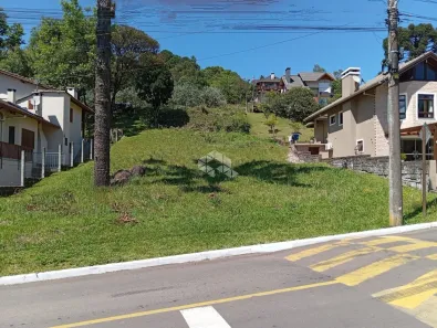 Lote/Terreno à venda, 713m² no Pórtico, Gramado