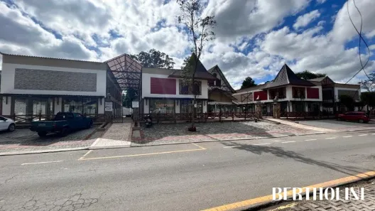 Ponto Comercial para alugar, 16m² no Penedo (Penedo), Itatiaia
