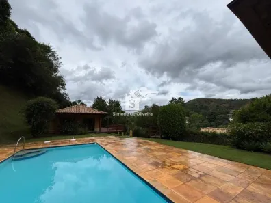 Casa com 6 Quartos para venda ou aluguel, 800m² no Itaipava, Petrópolis