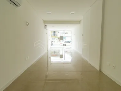 Sala Comercial para alugar, 47m² no Nações, Balneário Camboriú