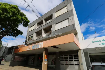 Apartamento com 3 Quartos para alugar, 135m² no Centro, Canoas
